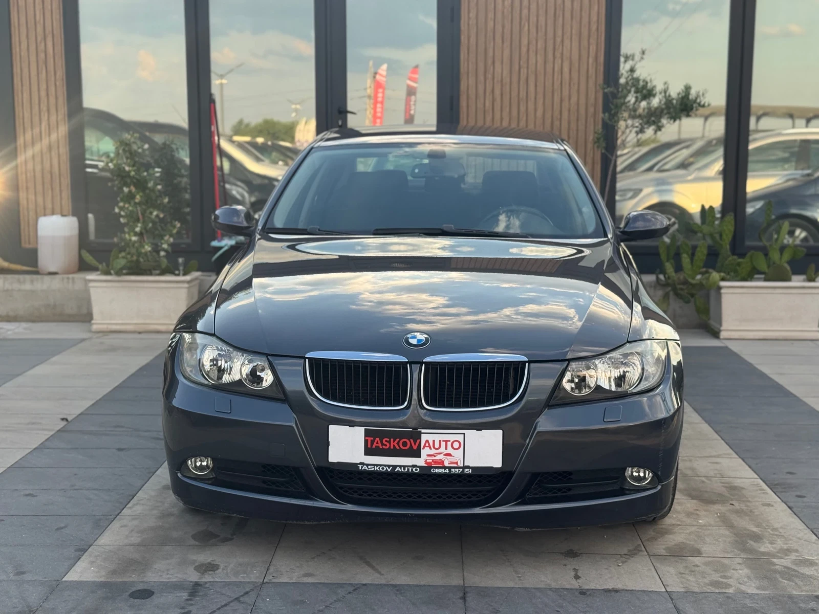 BMW 320 180хил 163к.с. Пълен сервиз , снимка 2 - Автомобили и джипове - 55064218