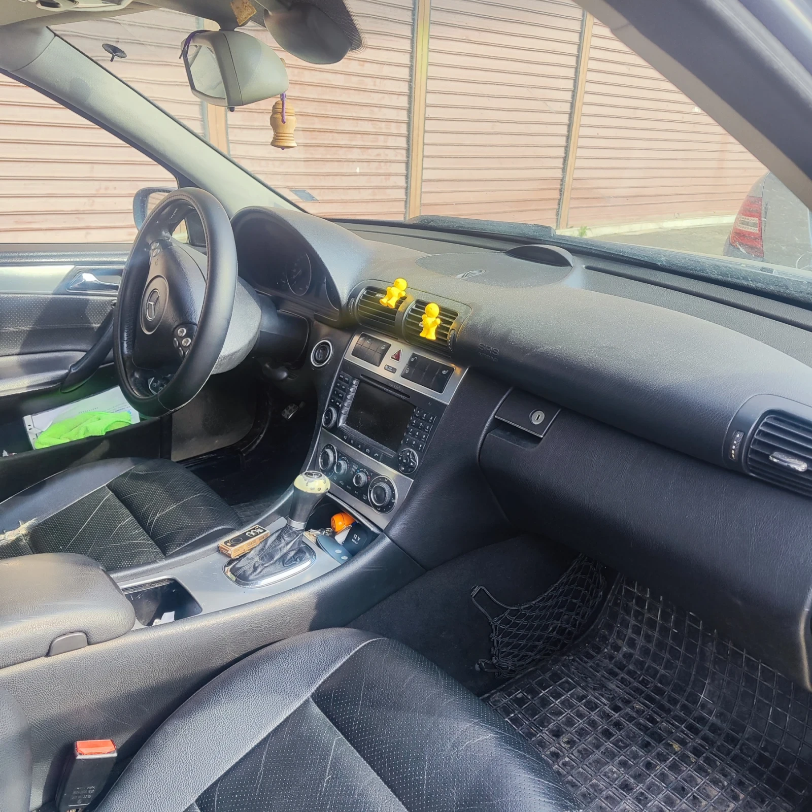 Mercedes-Benz C 220, снимка 12 - Автомобили и джипове - 55180426