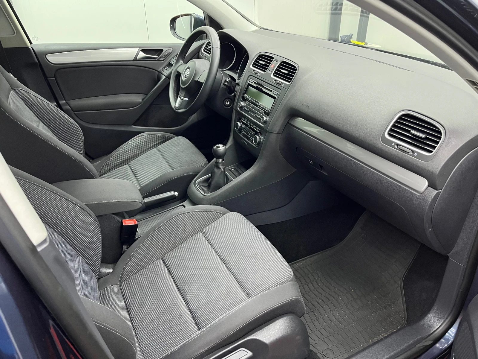 VW Golf, снимка 7 - Автомобили и джипове - 55232289