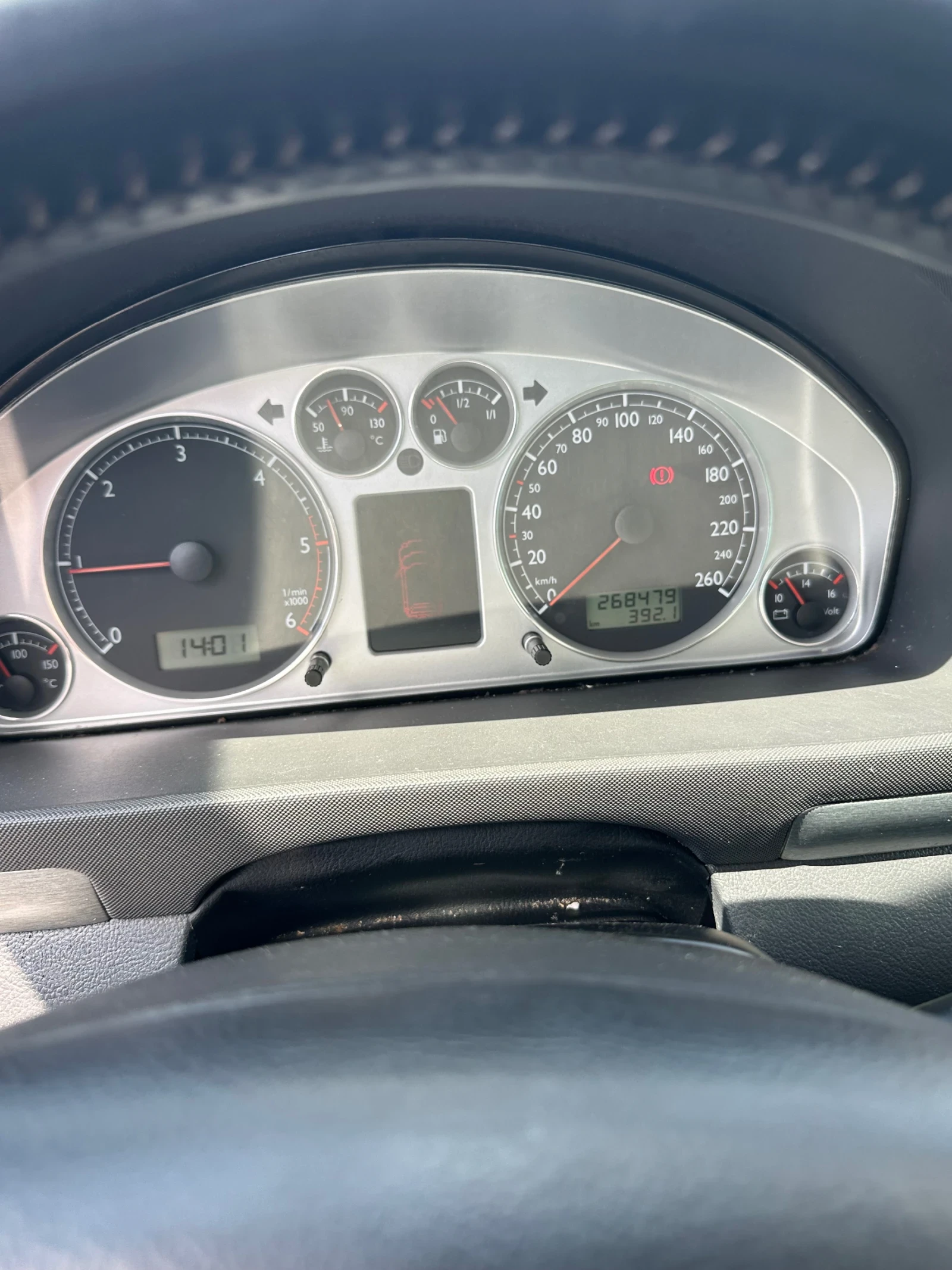 VW Sharan, снимка 8 - Автомобили и джипове - 55480830