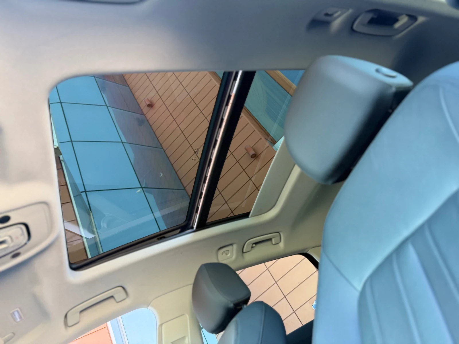 Audi E-Tron E-TRON Q8, EDITION1, DISTRONIC, PANO, KAMERA, снимка 9 - Автомобили и джипове - 55594028