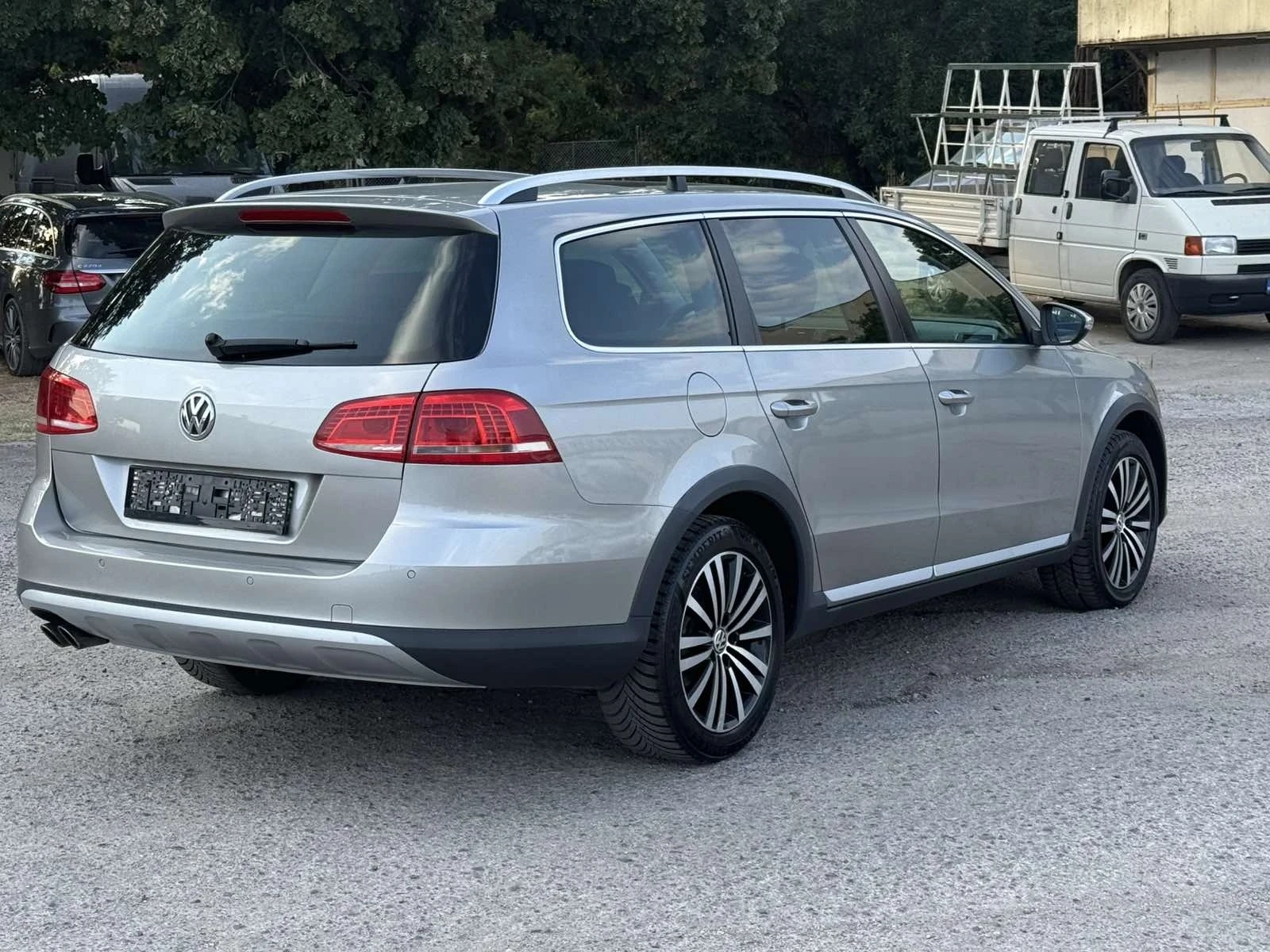 VW Passat 2.0 tdi Alltrack 4x4, снимка 3 - Автомобили и джипове - 55657695