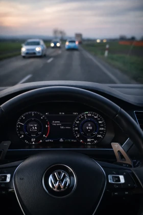 VW Tiguan 2.0 TDI/4motion/DSG/Digital/Pano/Distronic, снимка 10