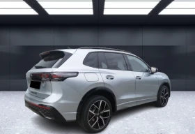 VW Tiguan 2.0 TDI 4Motion = R-Line = Гаранция, снимка 2