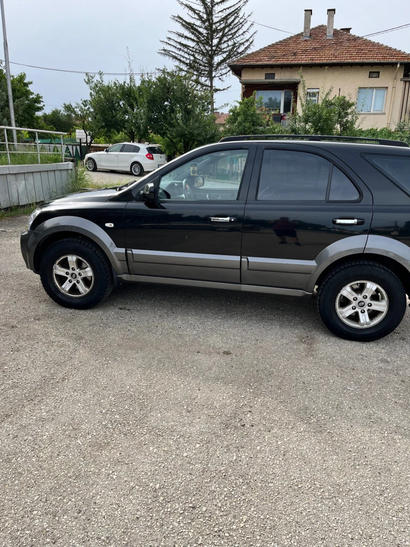 Kia Sorento, снимка 3 - Автомобили и джипове - 47501633