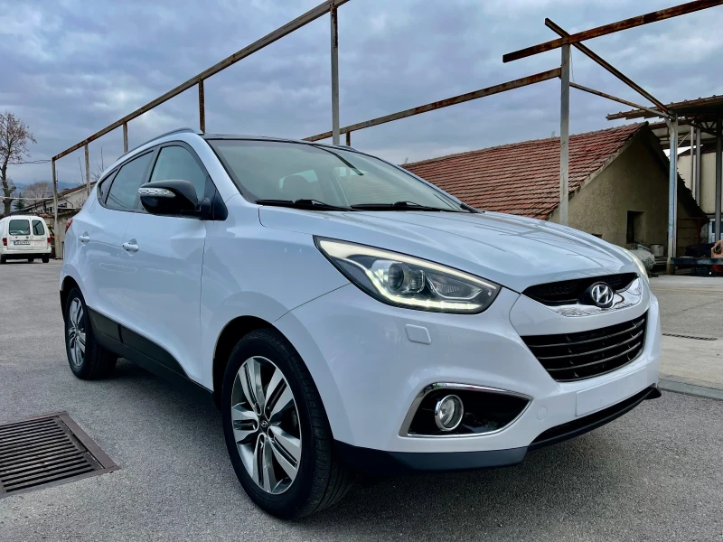 Hyundai IX35 2.0 CRDI 4x4 automatic * Navi* Panorama* Xpossible, снимка 3 - Автомобили и джипове - 48360559