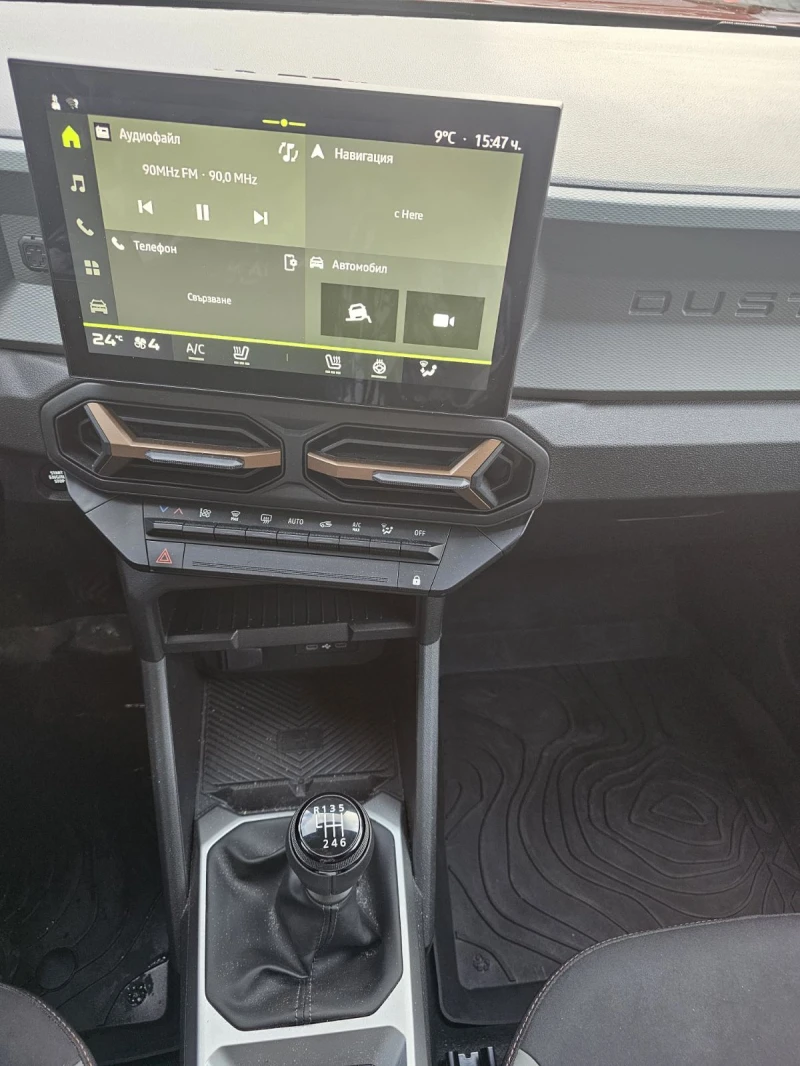 Dacia Duster 1.0 TCe 100 LPG, снимка 9 - Автомобили и джипове - 53196057