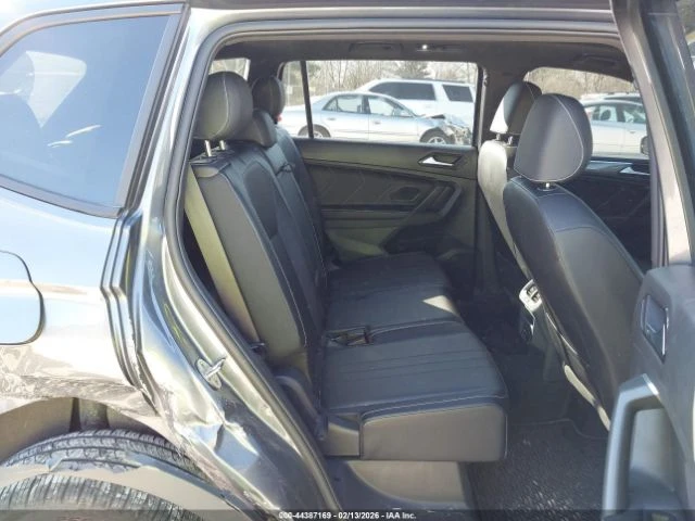 VW Tiguan * RLINE* ПАНО* KEYLESS* КОЖА* ПOДГРЕВ* , снимка 12 - Автомобили и джипове - 54029440