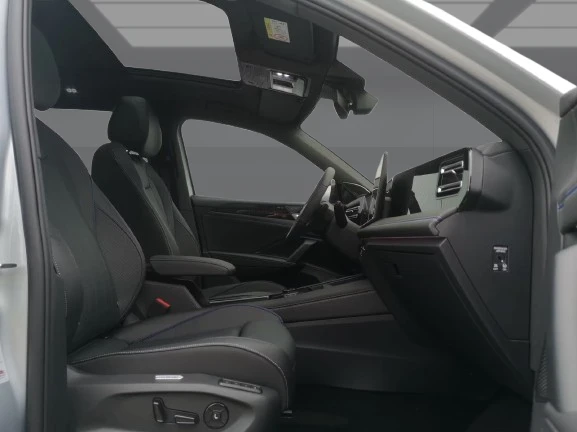 VW Tiguan 2.0 TDI 4Motion = R-Line = Гаранция, снимка 9 - Автомобили и джипове - 55736872