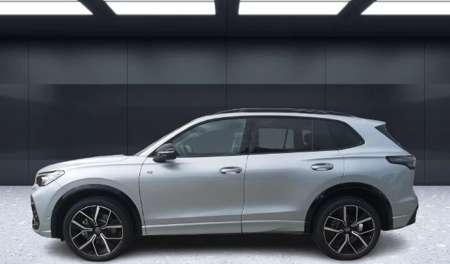 VW Tiguan 2.0 TDI 4Motion = R-Line = Гаранция, снимка 3 - Автомобили и джипове - 55736872