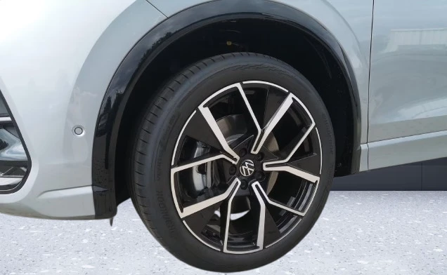 VW Tiguan 2.0 TDI 4Motion = R-Line = Гаранция, снимка 4 - Автомобили и джипове - 55736872