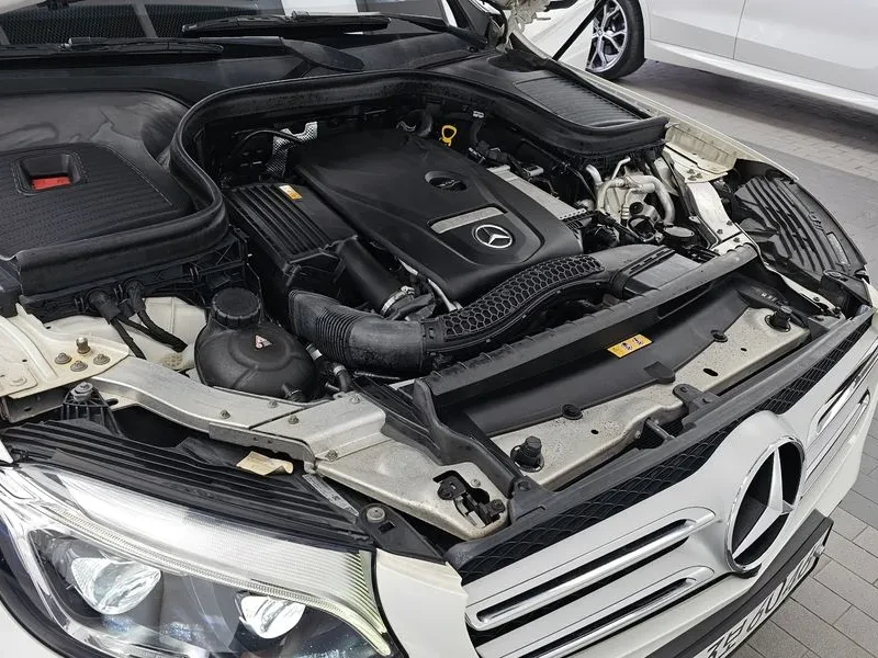 Mercedes-Benz GLC 300 4Matic Amg Line, снимка 6 - Автомобили и джипове - 55799826