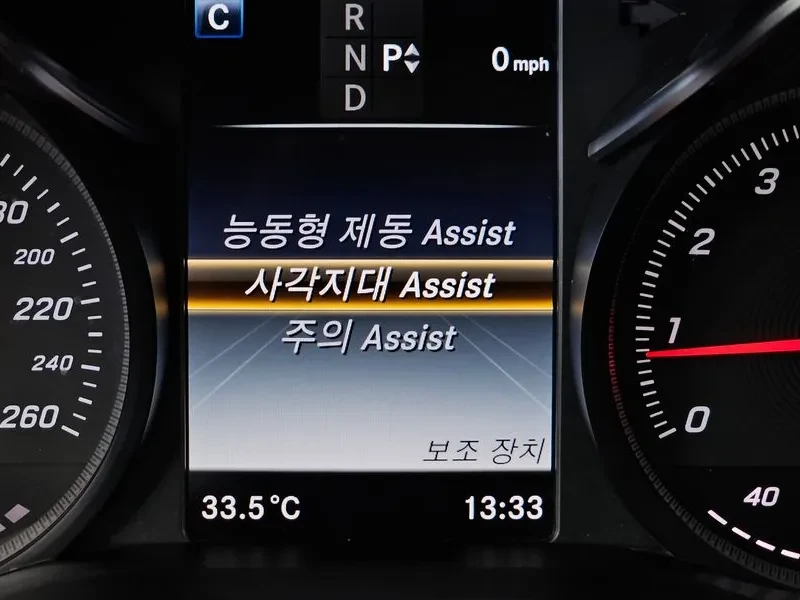 Mercedes-Benz GLC 300 4Matic Amg Line, снимка 16 - Автомобили и джипове - 55799826