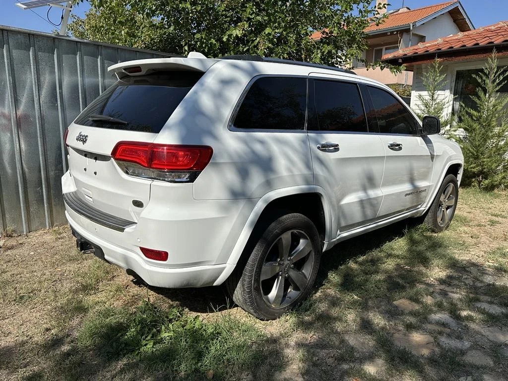 Jeep Grand cherokee OVERLAND 5.7 4X4 - изображение 6