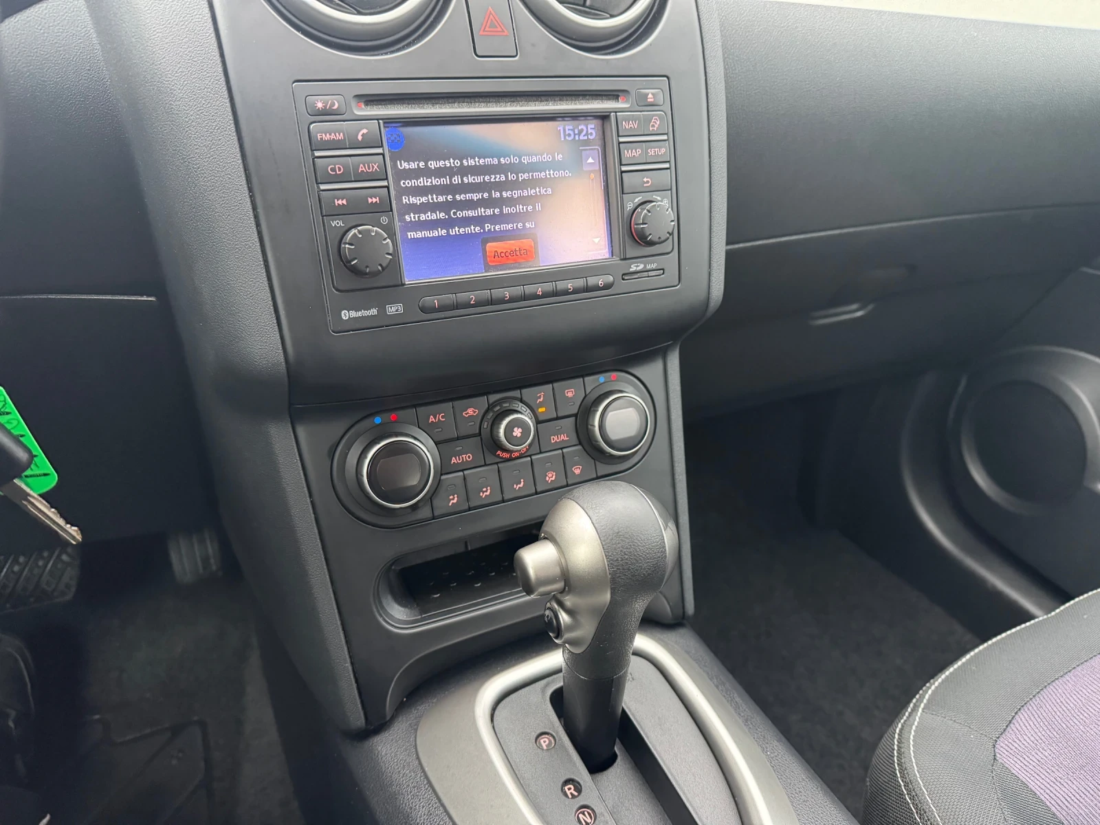 Nissan Qashqai 1.6 16 v Avtomatik  - изображение 9