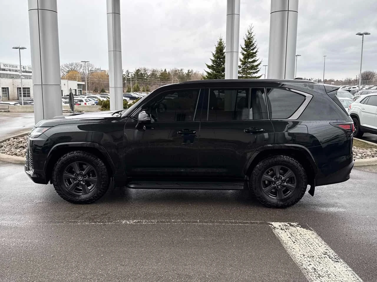 Lexus LX 700h CARFAX, снимка 2 - Автомобили и джипове - 53871504