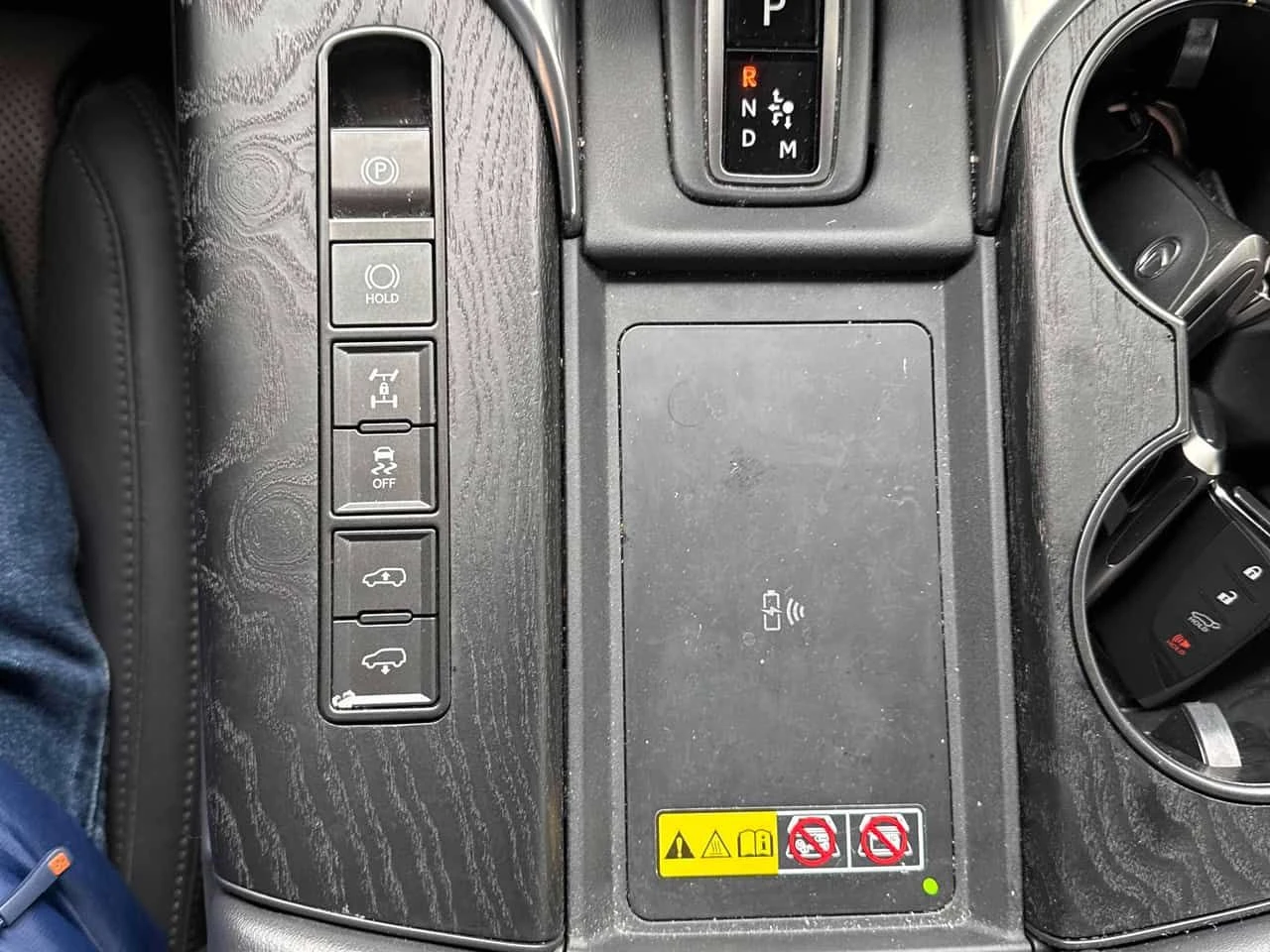 Lexus LX 700h CARFAX, снимка 10 - Автомобили и джипове - 53871504