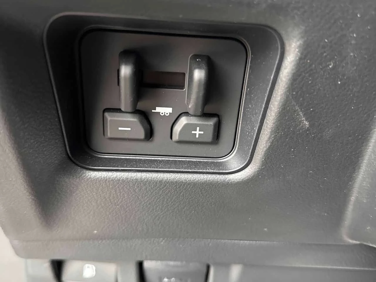 Lexus LX 700h CARFAX, снимка 13 - Автомобили и джипове - 53871504