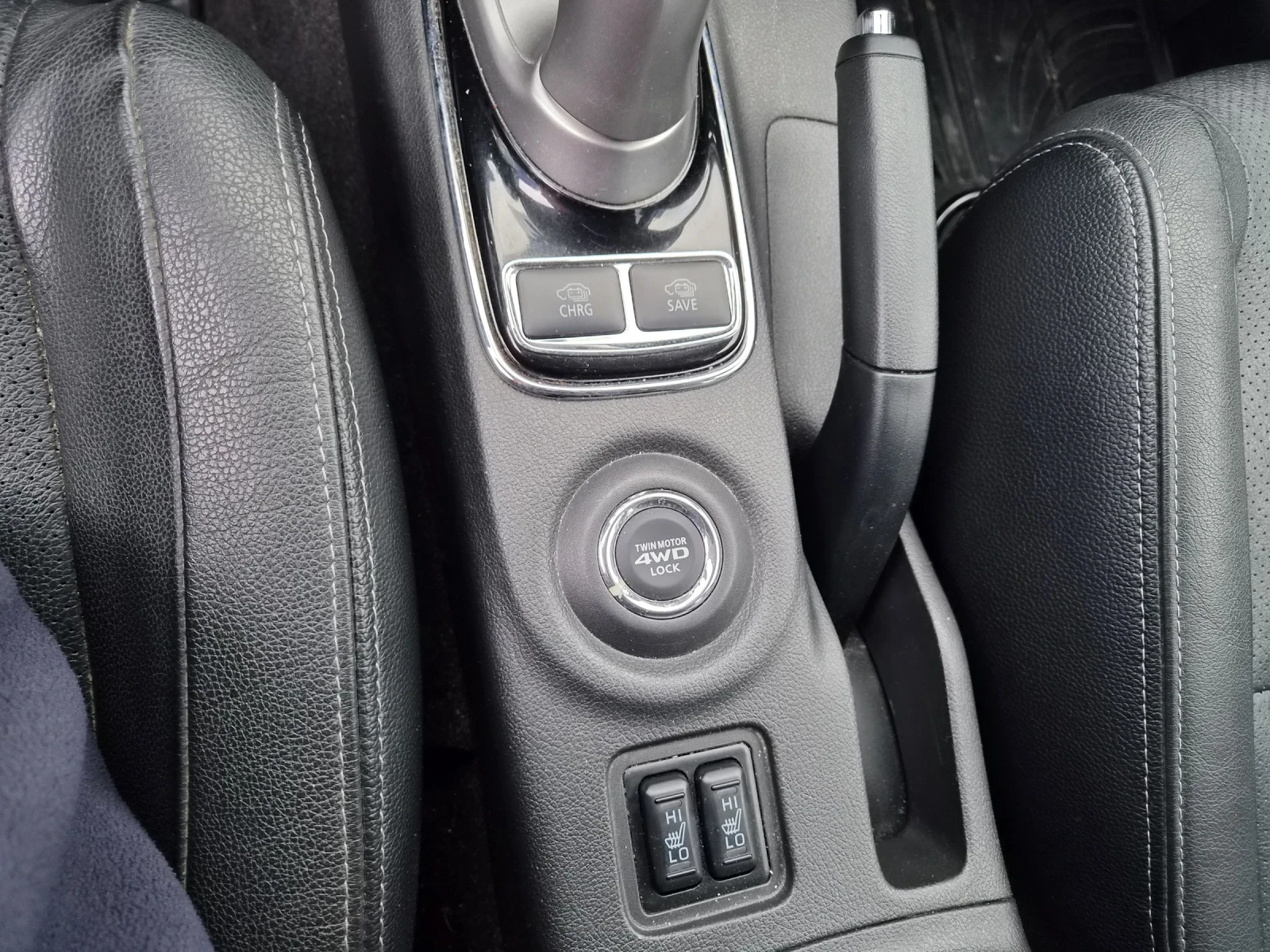 Mitsubishi Outlander 2.0 бензин 120к.с внос италия4x4, снимка 8 - Автомобили и джипове - 54208374