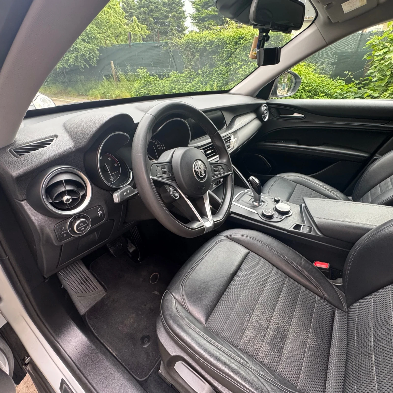 Alfa Romeo Stelvio, снимка 12 - Автомобили и джипове - 54635373