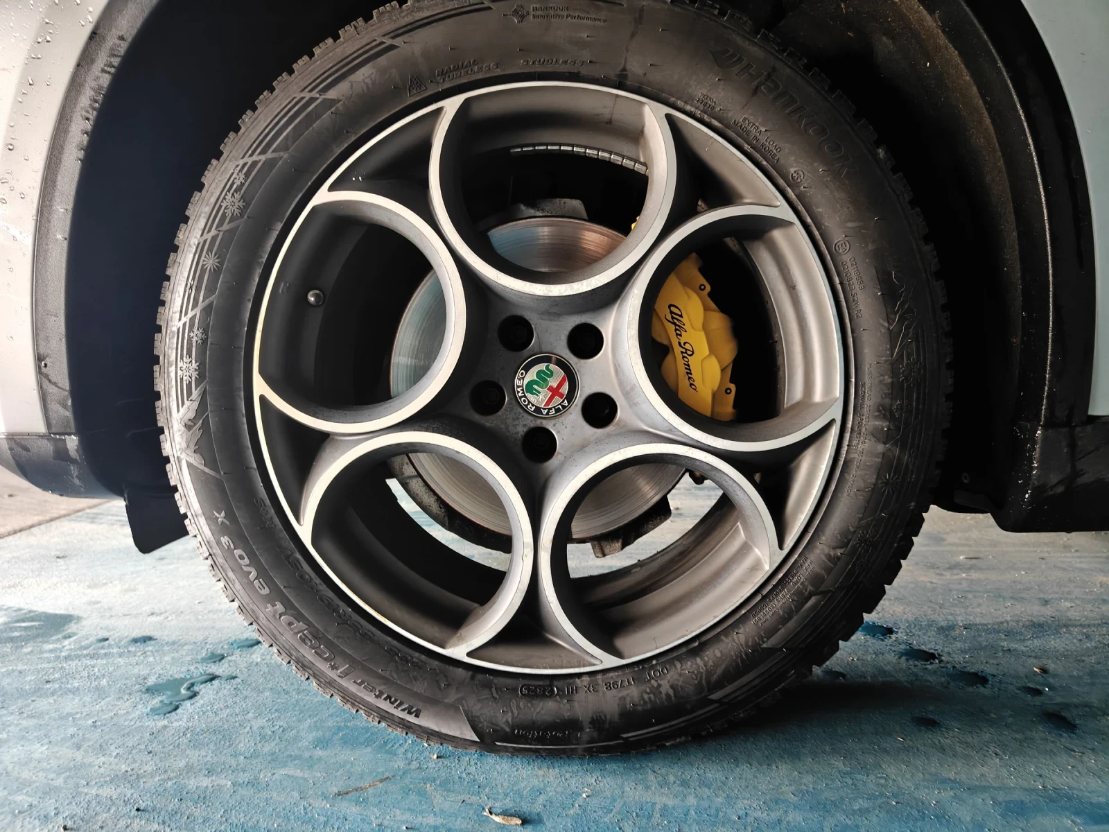 Alfa Romeo Stelvio EXECUTIVE , снимка 14 - Автомобили и джипове - 54635373