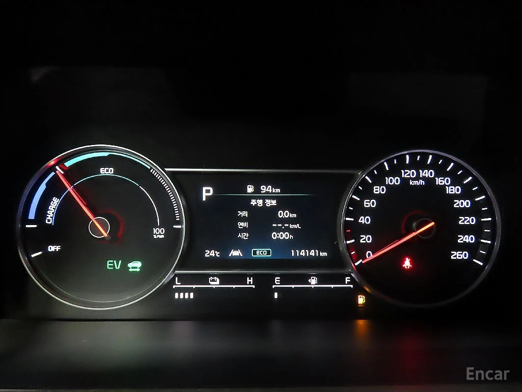 Kia Sorento 1.6 Hybrid Prestige 4x4* ПОДГРЕВ* ОБДУХВАНЕ* , снимка 10 - Автомобили и джипове - 55318680