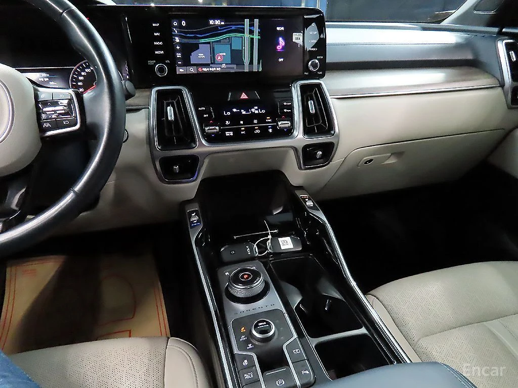 Kia Sorento 1.6 Hybrid Prestige 4x4* ПОДГРЕВ* ОБДУХВАНЕ* , снимка 11 - Автомобили и джипове - 55318680
