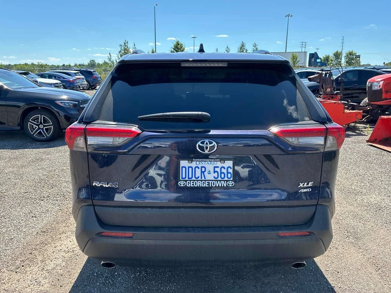 Toyota Rav4 XLE | CARFAX | АВТОКРЕДИТ БЕЗ ПЪРВОНАЧАЛНА ВНОСКА, снимка 4 - Автомобили и джипове - 55598525