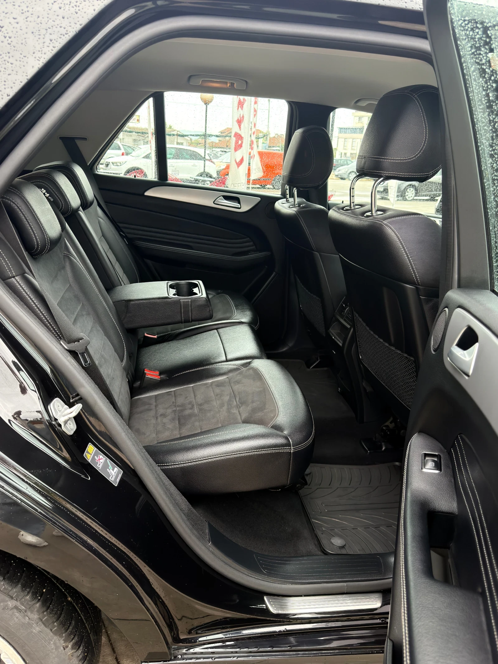Mercedes-Benz ML 350 Сменени вериги , снимка 11 - Автомобили и джипове - 55936822