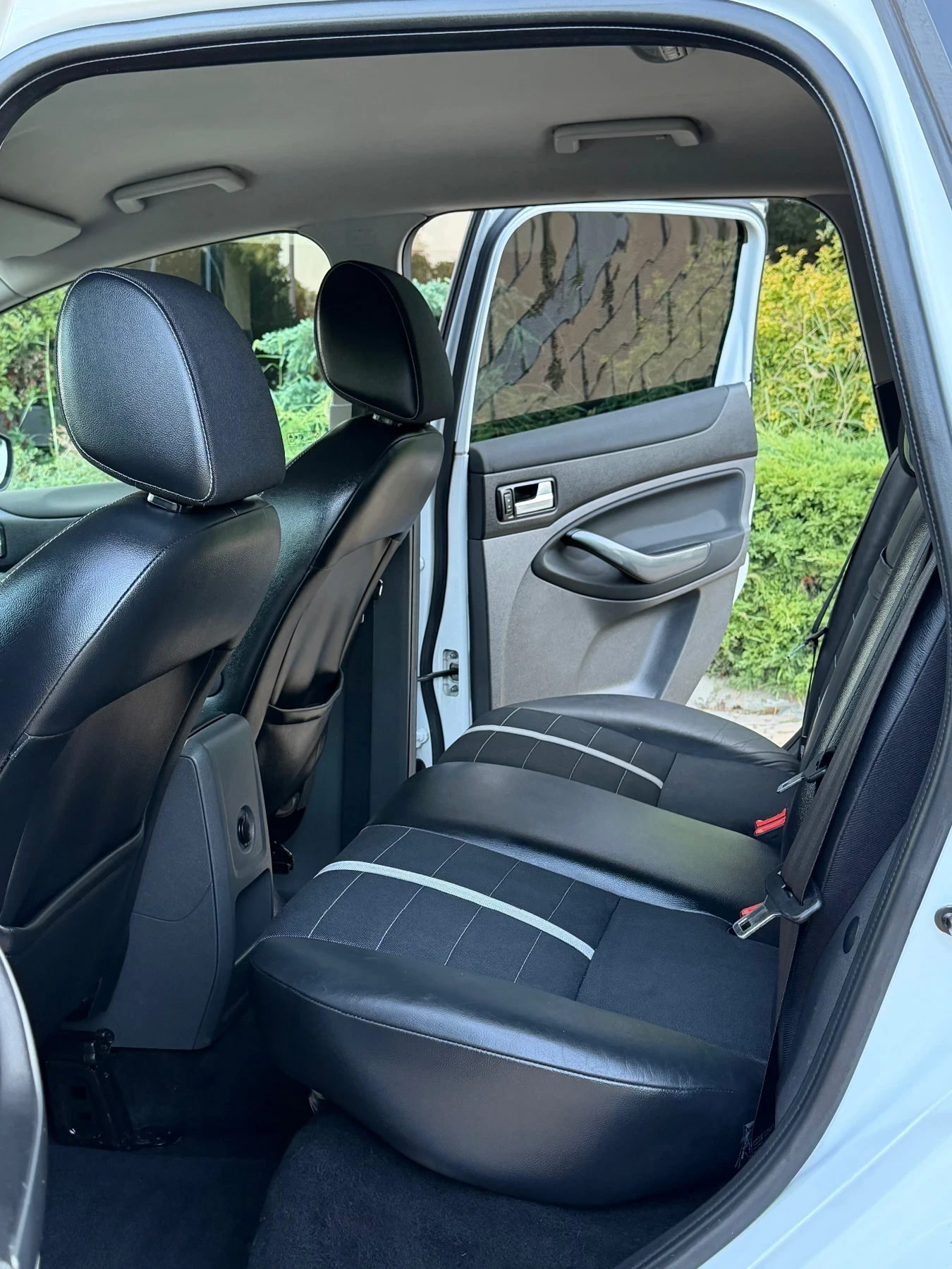 Ford Kuga 2.0CDTi/4x4/6sk, снимка 14 - Автомобили и джипове - 55944141