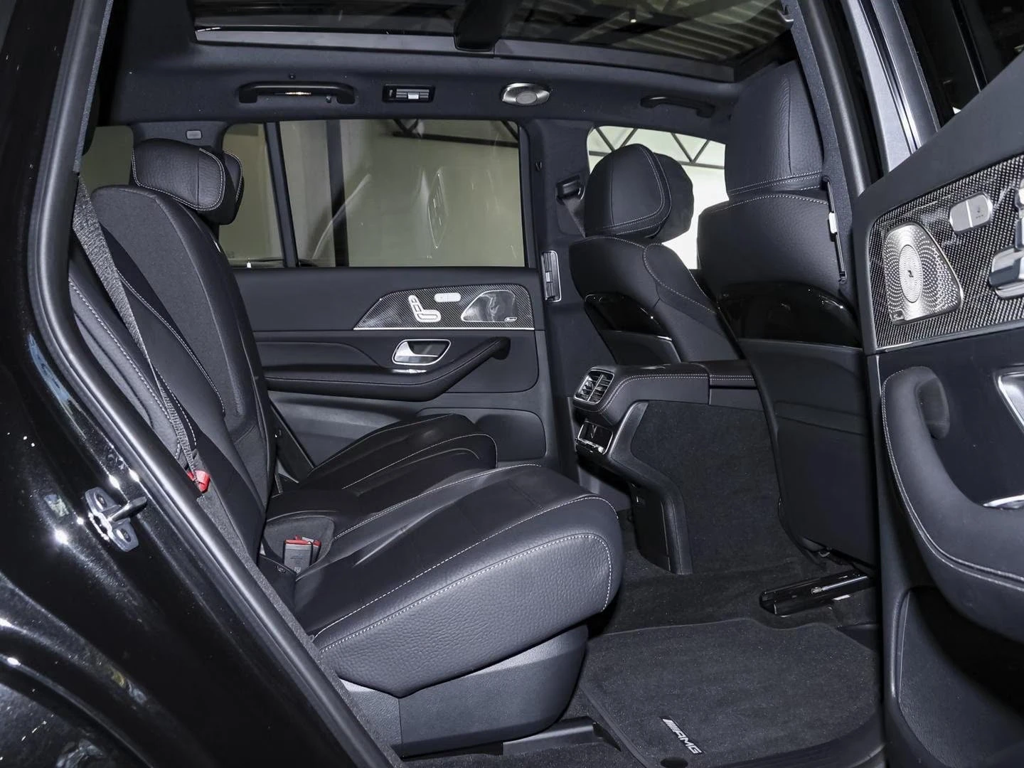 Mercedes-Benz GLS580 4MATIC/AMG LINE/AIRMATIC/360/HUD/LED/PANORAMA, снимка 10 - Автомобили и джипове - 55991401