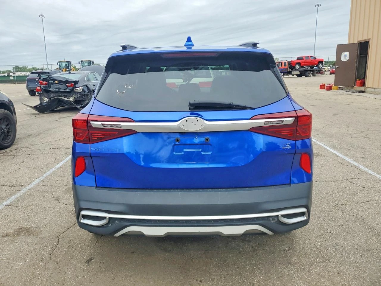 Kia Seltos 2.0l S, снимка 6 - Автомобили и джипове - 56056252