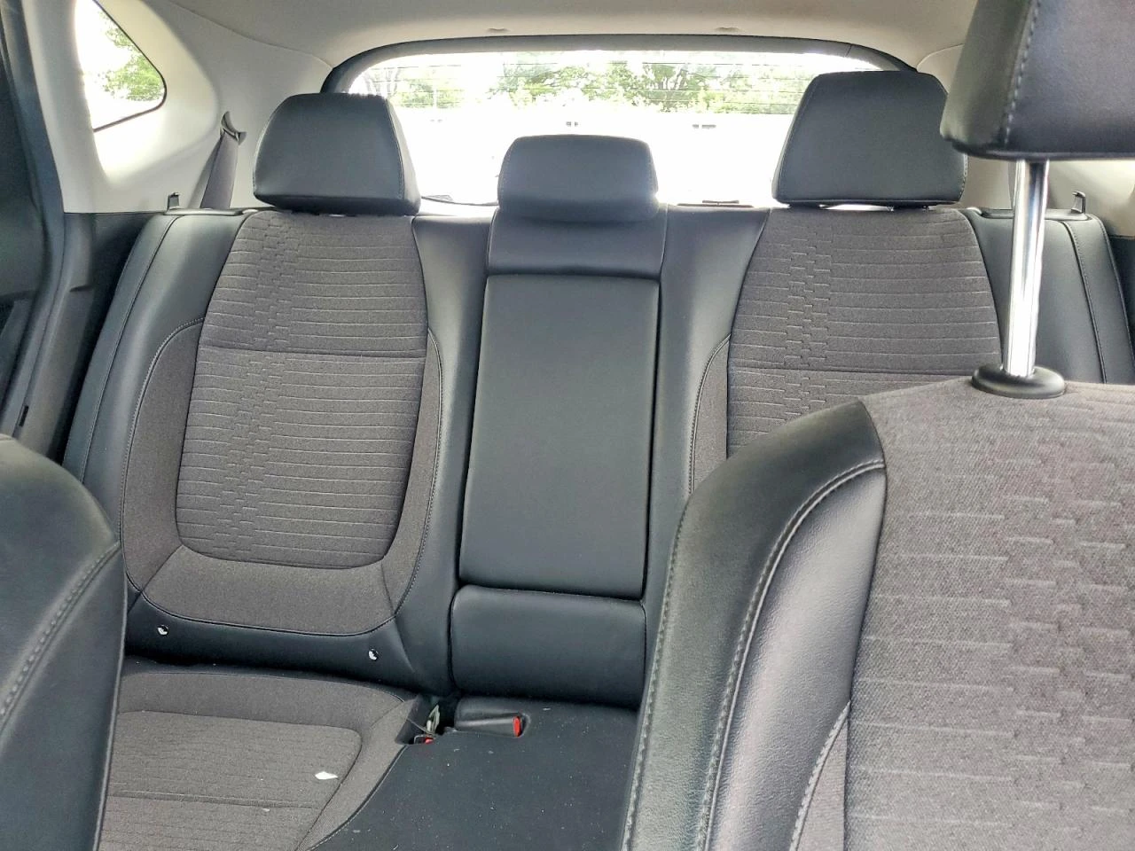 Kia Seltos 2.0l S, снимка 10 - Автомобили и джипове - 56056252