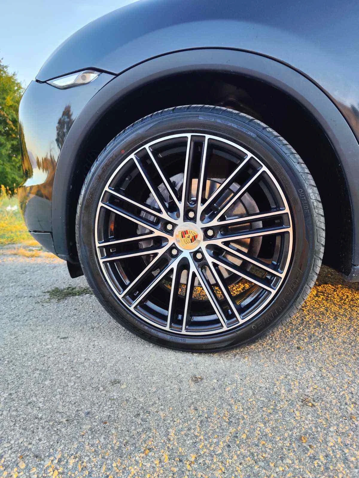 Porsche Cayenne, снимка 12 - Автомобили и джипове - 56143509