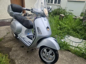 ������ Vespa GTS