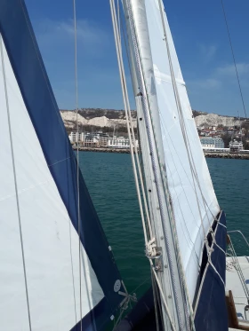 Ветроходна лодка Petterson   25 T, снимка 1