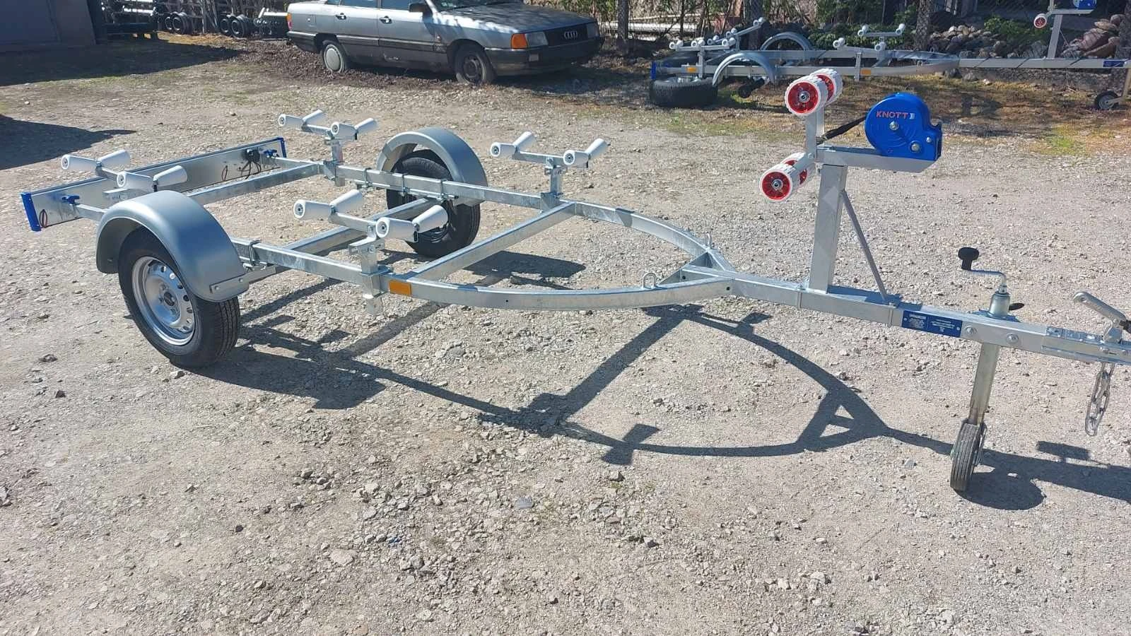   Venitrailers    3, 30  | Mobile.bg   5