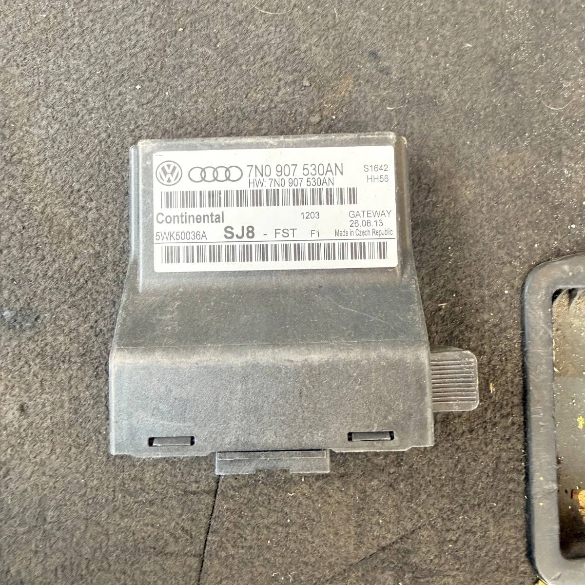 Gateway модул за Volkswagen 7N0907530AN-1368
