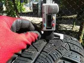 Гуми Зимни 225/55R17, снимка 3