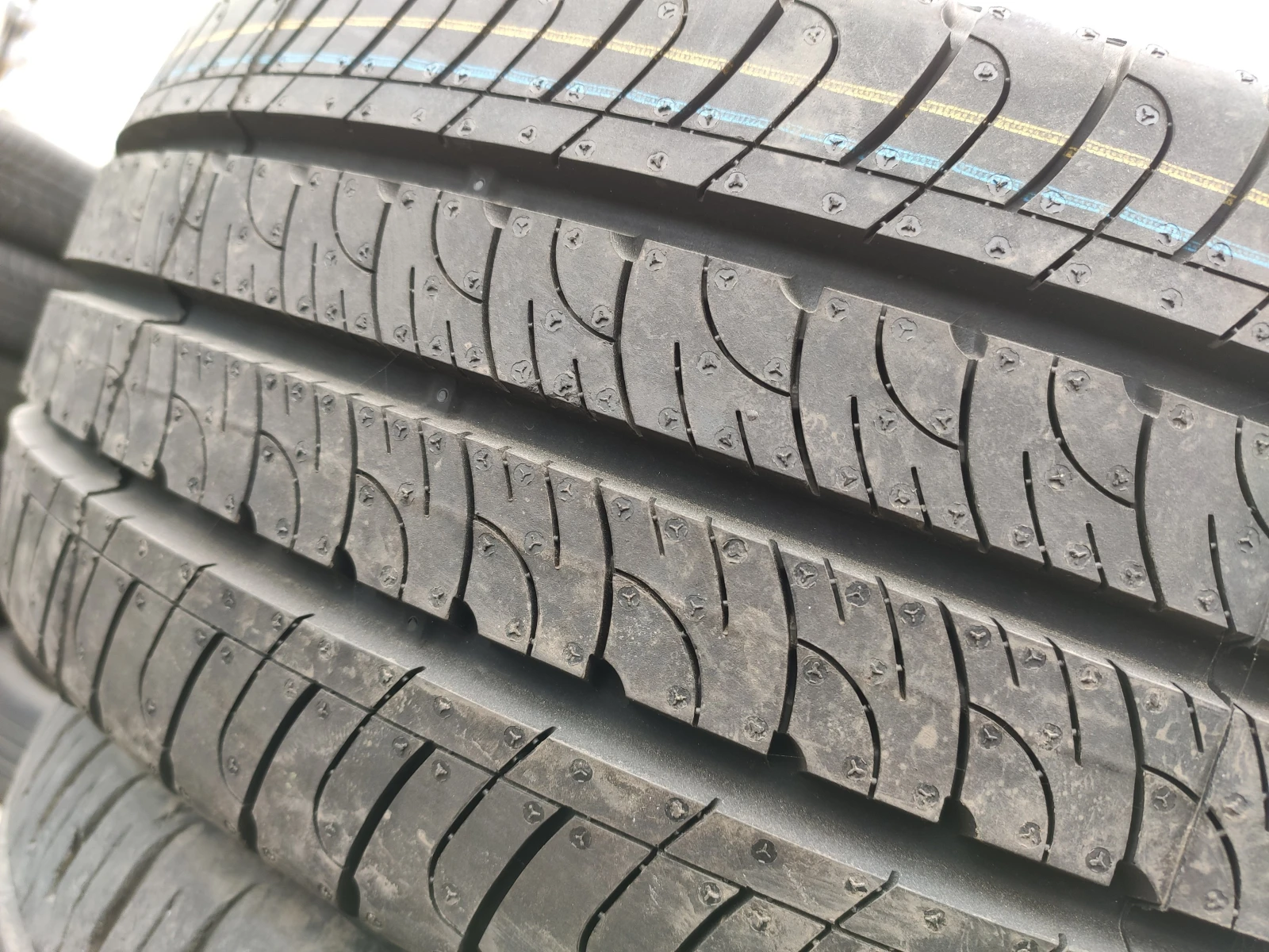 Гуми Летни 215/65R16