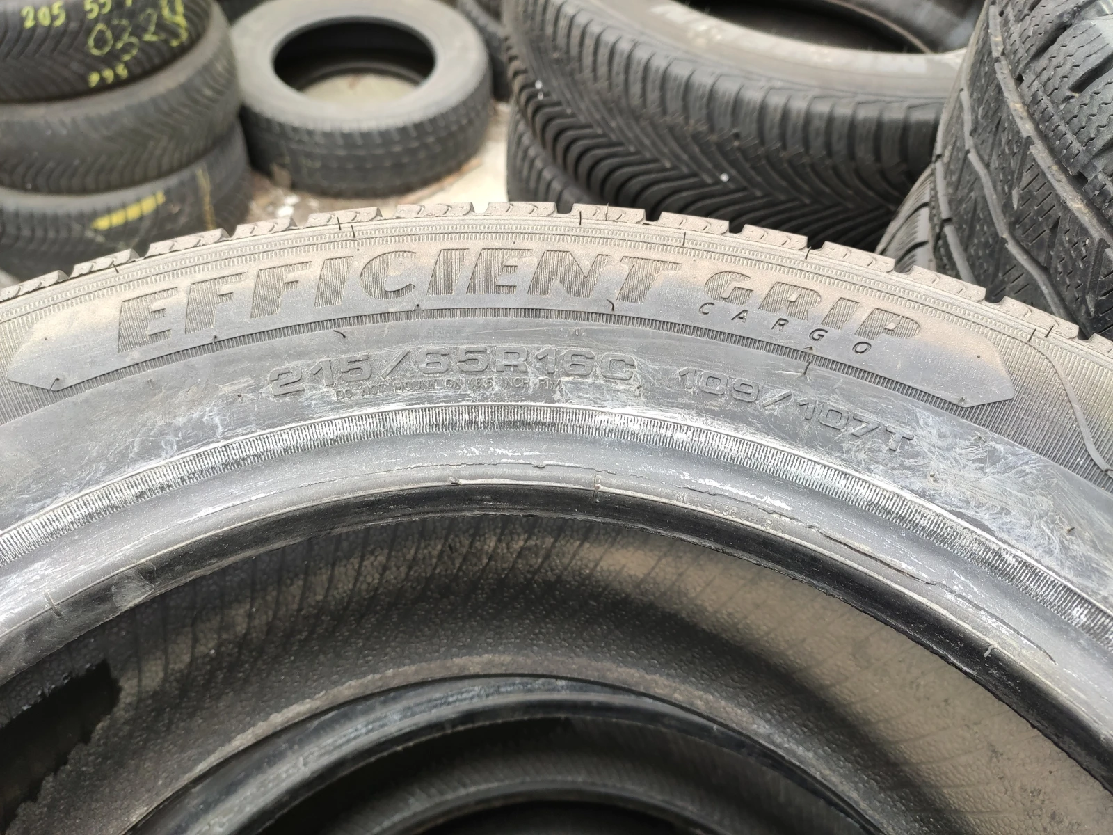 Гуми Летни 215/65R16, снимка 3 - Гуми и джанти - 54635058