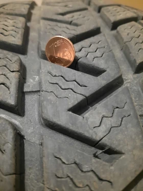 Гуми Зимни 235/60R16, снимка 5 - Гуми и джанти - 53164041