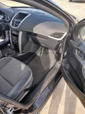 Peugeot 207 1.6 110 - 3300 € / 6454.24 лв. - 71552892 5