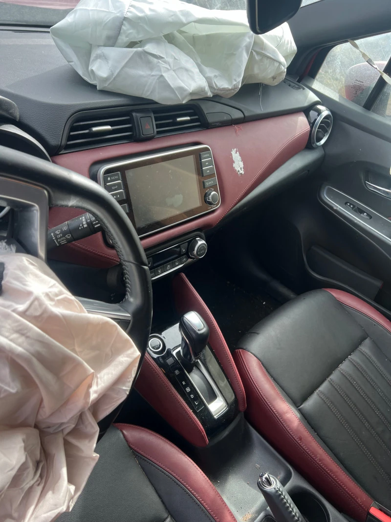 Nissan Micra 1.0T, снимка 8 - Автомобили и джипове - 44262996