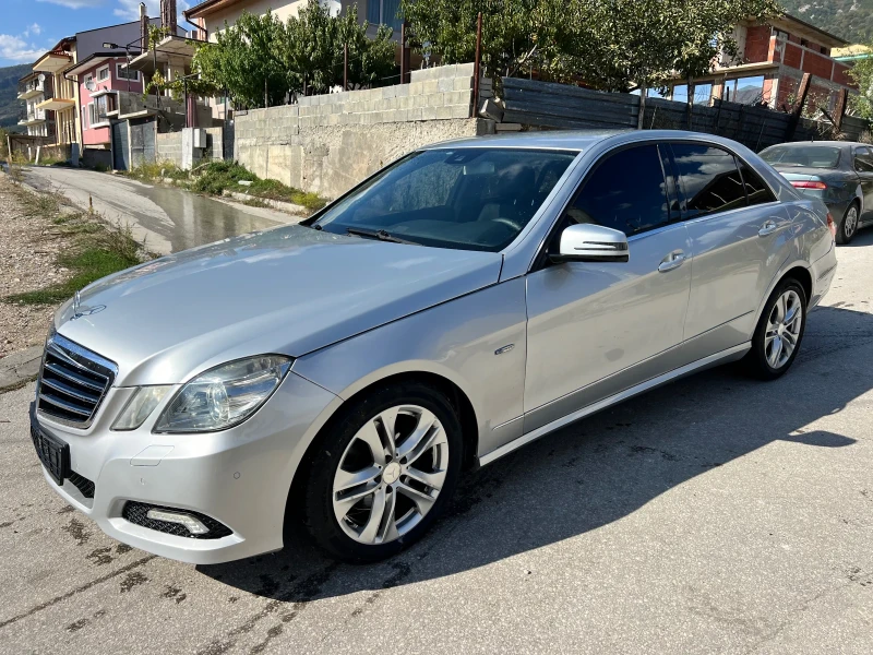 Mercedes-Benz E 250, снимка 1 - Автомобили и джипове - 47524708