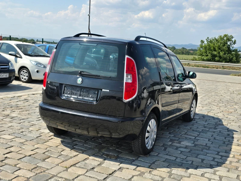 Skoda Roomster 1.4i 86 кс ЧИСТО НОВИ ГУМИ РЕАЛНИ КИЛОМЕТРИ, снимка 6 - Автомобили и джипове - 46643273