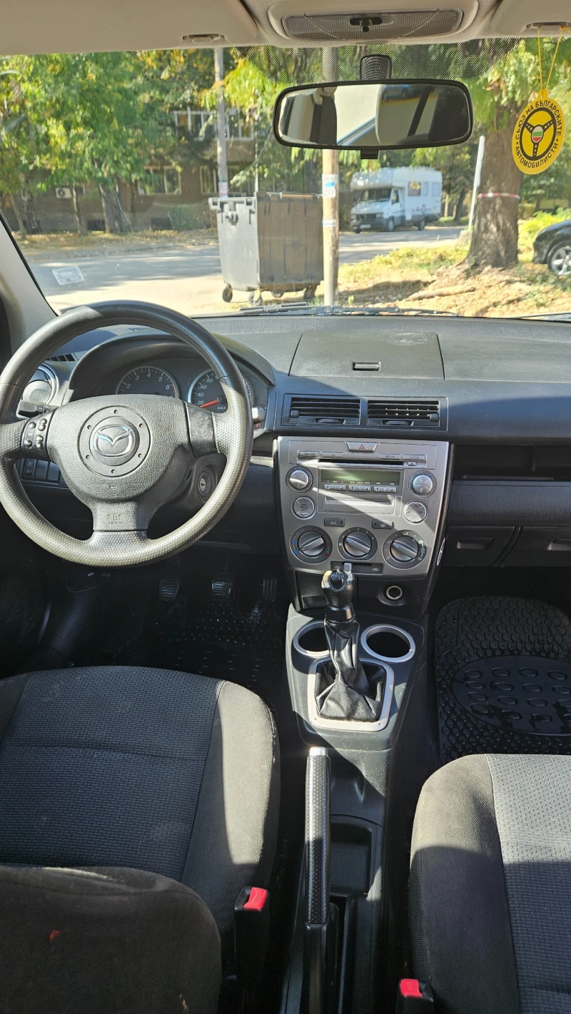 Mazda 2, снимка 12 - Автомобили и джипове - 47425383