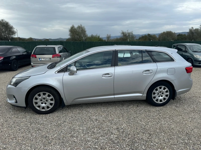 Toyota Avensis 2.2d 120hp NAVI CAMERA , снимка 4 - Автомобили и джипове - 47488426