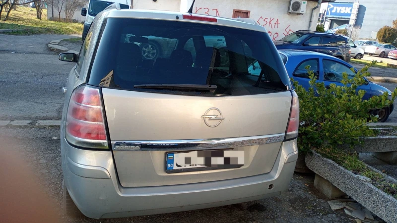 Opel Zafira, снимка 4 - Автомобили и джипове - 48883706