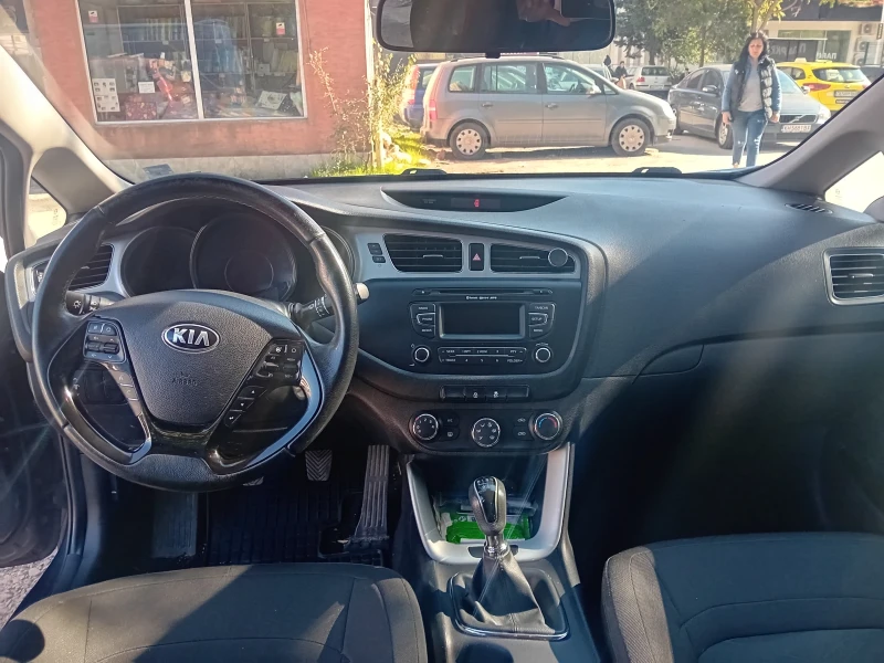 Kia Ceed 1.6 crdi euro 5, снимка 7 - Автомобили и джипове - 49032766